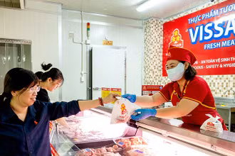 VISSAN-Vững vàng vị thế dẫn đầu. (Ảnh chụp tại Satramart Siêu thị Võ Văn Kiệt: SATRA)