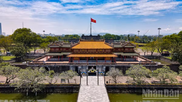 Vẻ đẹp của Đại Nội Huế, một phần trong Quần thể di tích Cố đô Huế, mang đậm dấu ấn văn hóa, lịch sử, kiến trúc của triều đại nhà Nguyễn. Nơi đây được tổ chức UNESCO công nhận là di sản văn hóa thế giới vào năm 1993. (Ảnh: THẾ ĐẠI)