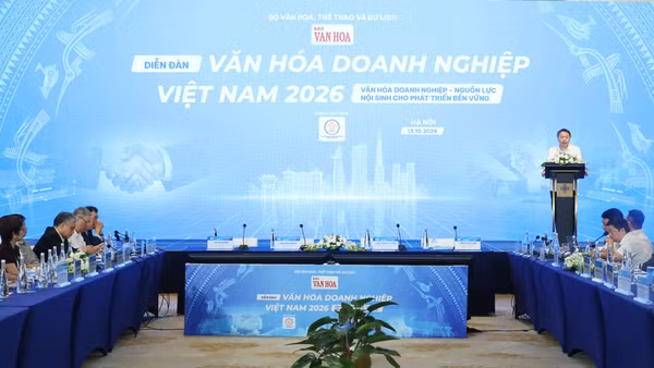 Ủy viên dự khuyết Ban Chấp hành Trung ương Đảng, Thứ trưởng Văn hóa, Thể thao và Du lịch Nguyễn Huy Dũng phát biểu tại diễn đàn. (Ảnh: TRẦN HUẤN)