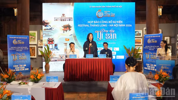 Phó Giám đốc Sở Văn hóa, Thể thao và Du lịch thành phố Hà Nội Lê Thị Ánh Mai phát biểu tại sự kiện. 