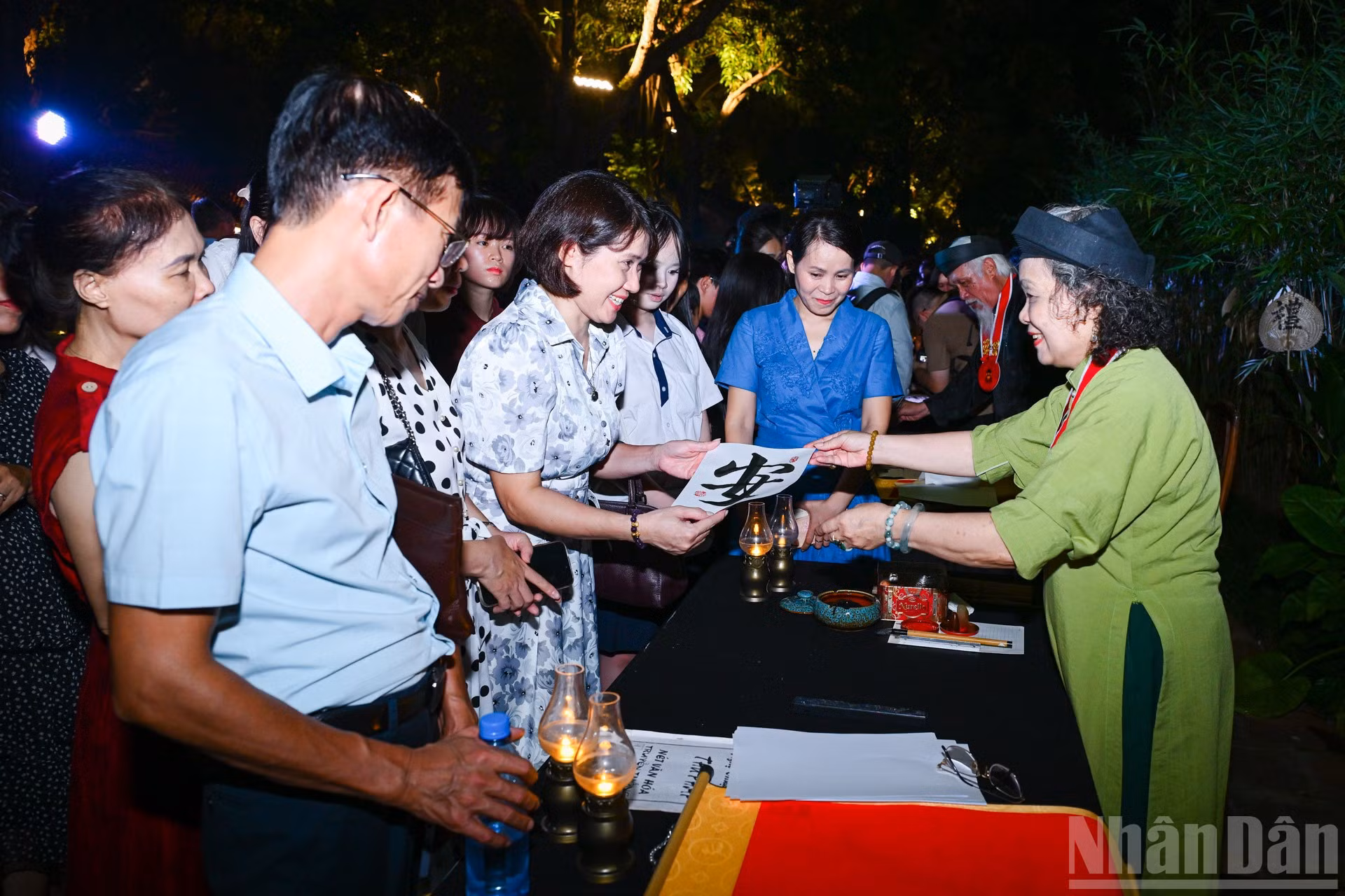 ndo_br_hoi-cho-1048.jpg