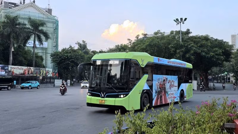 Hà Nội sẽ bổ sung thêm 4 tuyến xe buýt tăng cường kết nối với Trung tâm Triển lãm Quốc gia.