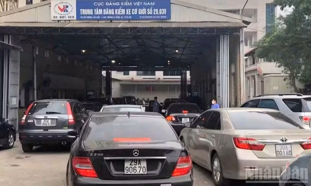 Hà Nội yêu cầu các cơ sở đăng kiểm trên địa bàn thực hiện nghiêm quy trình kiểm định. (Ảnh: QH)