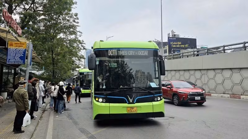 Tăng cường 20 tuyến buýt tạo thuận lợi cho nhân dân, du khách tham quan những sự kiện chính trị-xã hội ở Thủ đô.