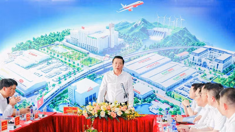Bộ trưởng Trần Hồng Minh phát biểu tại buổi làm việc.