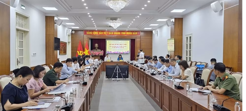Họp Ban chỉ đạo Ngày hội.
