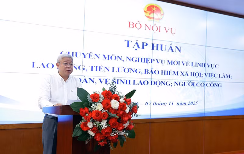 thu-truong-noi-vu-nguyen-manh-khuong-1.jpg