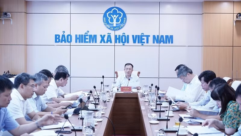 to-thuong-truc-bao-hiem-xa-hoi-vietnam-hop.jpg