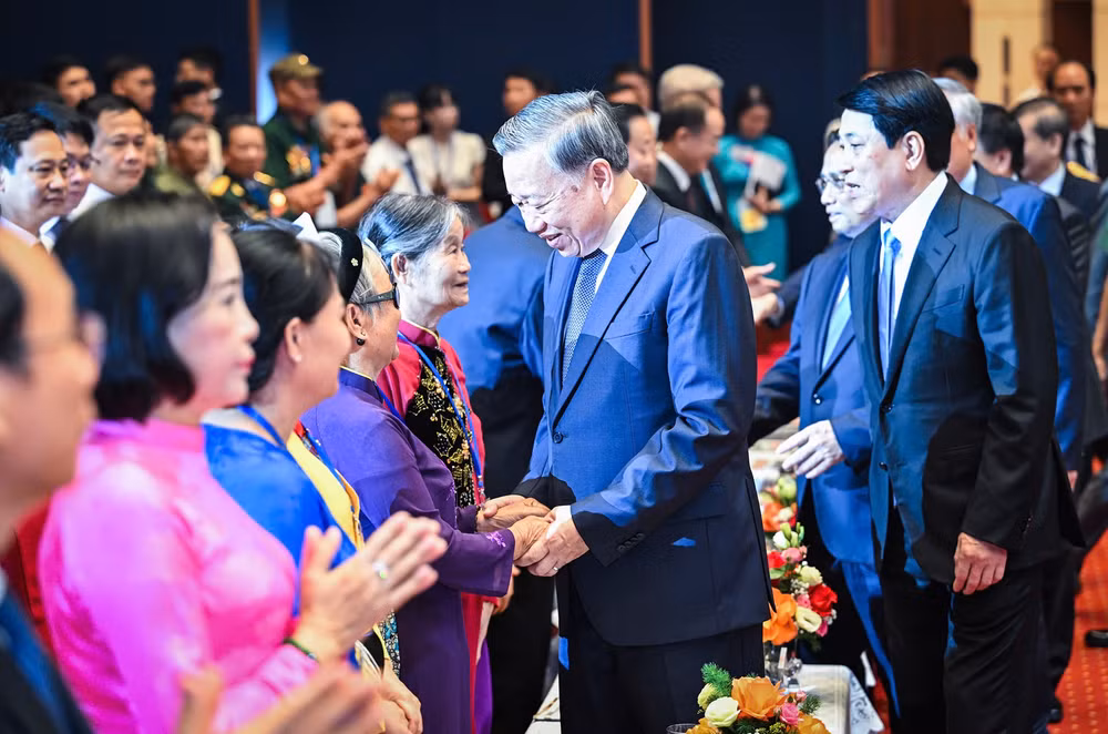 tong-bi-thu-to-lam-1.jpg