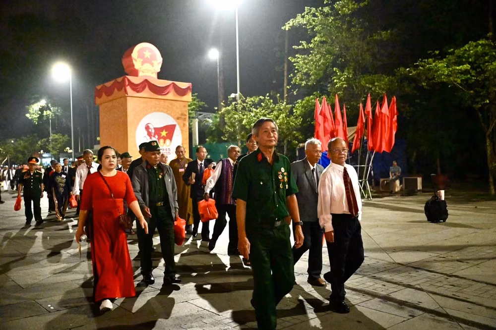 cuu-chien-binh.jpg