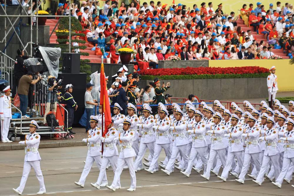 khoi-dieu-binh-qua-quang-truong-ba-dinh-5.jpg