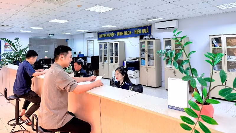 Hoạt động nghiệp vụ tại Hải quan Thái Nguyên. (Ảnh: TUẤN SƠN).