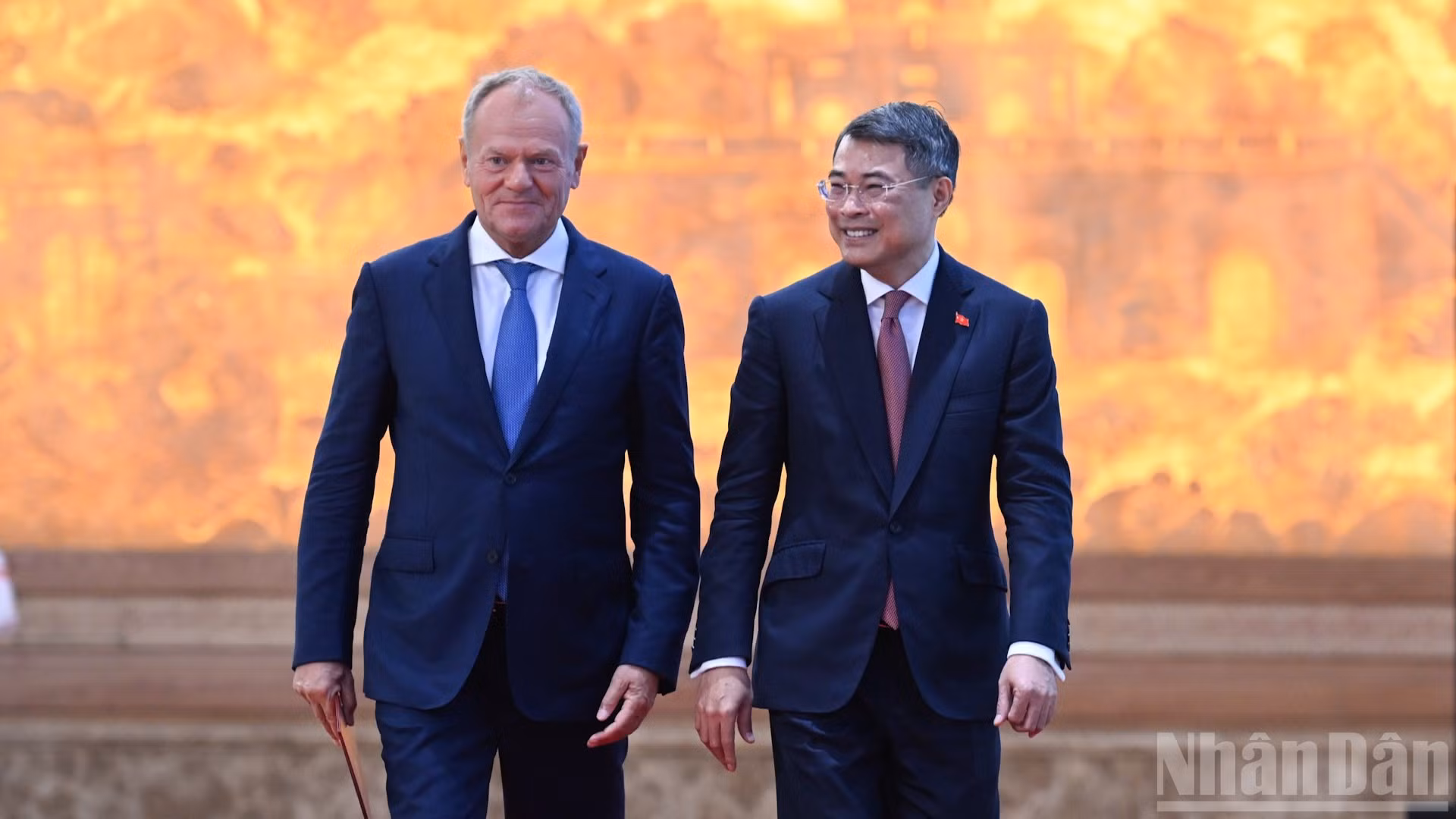 Thủ tướng Lê Minh Hưng và Thủ tướng Cộng hòa Ba Lan Donald Tusk.