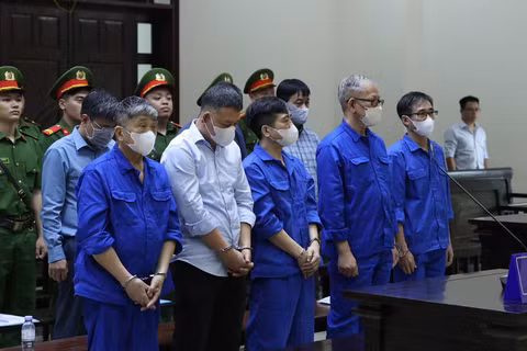 Các bị cáo tại tòa. (Ảnh: VP)