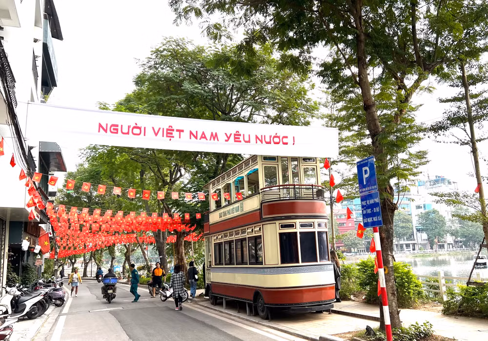 Thành phố Hà Nội sẽ thực hiện thí điểm mô hình xã, phường xã hội chủ nghĩa trong thời gian tới. Trong ảnh: Một góc phường Ba Đình đang trở thành điểm đến du lịch hấp dẫn với sự đồng thuận chung tay xây dựng cảnh quan và nếp sống văn minh.