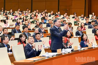 Tổng Bí thư, Chủ tịch nước Tô Lâm và các đồng chí lãnh đạo Đảng và Nhà nước dự phiên khai mạc Kỳ họp không thường lệ thứ nhất, Quốc hội khóa XVI. (Ảnh: DUY LINH)