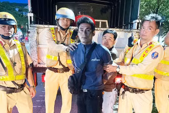 Phòng Cảnh sát hình sự phối hợp Phòng Cảnh sát giao thông Công an thành phố Cần Thơ bắt giữ đối tượng Dương Chí Tính.