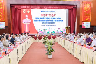 Quang cảnh buổi họp mặt.