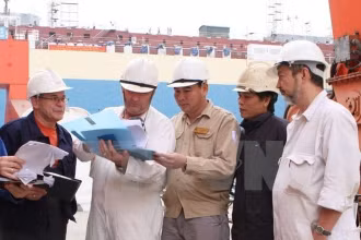 Từ ngày 7/8, lao động nước ngoài lĩnh vực đổi mới sáng tạo, chuyển đổi số được miễn giấy phép lao động 