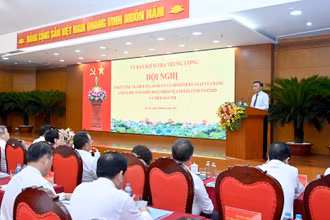 Hội nghị sơ kết công tác kiểm tra, giám sát và thi hành kỷ luật của Đảng 6 tháng đầu năm, triển khai nhiệm vụ 6 tháng cuối năm 2025 và thời gian tới.