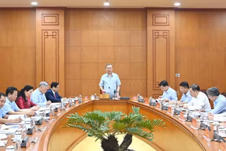 Tổng Bí thư Tô Lâm làm việc với Ban Thường vụ Đảng ủy Chính phủ về một số nội dung của Luật Đất đai (sửa đổi) và một số luật liên quan.