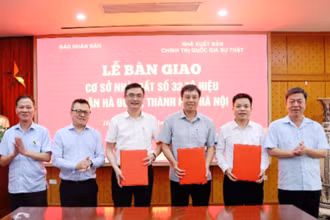Lễ bàn giao cơ sở nhà đất giữa Báo Nhân Dân và Nhà xuất bản Chính trị quốc gia Sự thật.