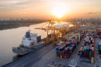 Xuất khẩu sang thị trường lớn nhất là Hoa Kỳ tăng vọt 34% so cùng kỳ, mức tăng nhanh nhất kể từ tháng 1/2024.