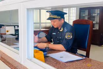 Ngành hải quan triển khai chính thức chức năng tự động phân công công chức kiểm tra hồ sơ trên hệ thống VNACCS/VCIS từ ngày 01/7/2025. (Ảnh: MINH PHƯƠNG)