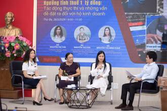 Các khách mời tham gia tọa đàm. (Ảnh: Ngọc Duy)