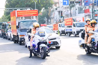 Công an thành phố Cần Thơ ra quân đợt cao điểm phòng, chống tội phạm.