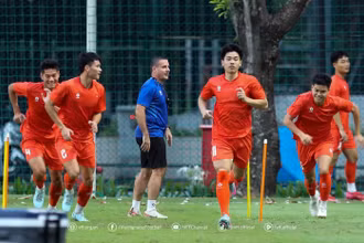 Các cầu thủ U23 Việt Nam tập luyện trước trận đấu với U23 Campuchia (Ảnh VFF).