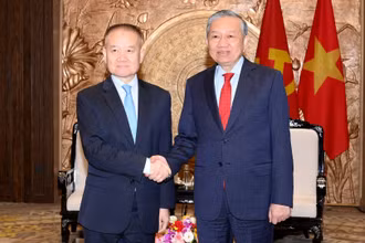 Tổng Bí thư Tô Lâm tiếp đồng chí Lưu Hải Tinh, Đặc phái viên của Tổng Bí thư, Chủ tịch Trung Quốc Tập Cận Bình. (Ảnh: ĐĂNG KHOA)