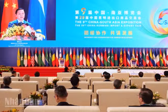 Phó Thủ tướng Trần Hồng Hà phát biểu tại Lễ khai mạc.
