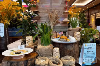 Phần trình bày ấn tượng của đội ngũ đầu bếp đến từ Pullman Danang Beach Resort đã thuyết phục Ban giám khảo. (Ảnh: ANH ĐÀO)