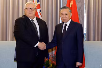 Tổng Bí thư, Chủ tịch nước Tô Lâm hội kiến Chủ tịch Quốc hội New Zealand Gerry Brownlee. (Ảnh: Thống Nhất/TTXVN)