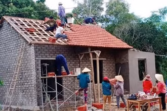 Tính đến hết ngày 8/7/2025, cả nước đã hỗ trợ xóa nhà tạm, nhà dột nát được hơn 264 nghìn căn. (Ảnh: MAI HOA)