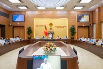 Toàn cảnh Phiên họp thứ 45 của Ủy ban Thường vụ Quốc hội.