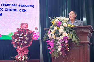 Chủ tịch Hội Nạn nhân chất độc da cam/dioxin thành phố Hà Nội Trần Văn Quang phát biểu khai mạc sự kiện.
