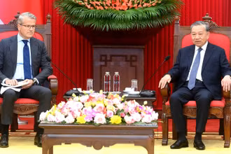 Tổng Bí thư Tô Lâm tiếp ông Vincent Clerc, Tổng Giám đốc toàn cầu Tập đoàn A.P. Moller Maersk, Đan Mạch.