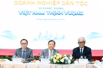 Chủ trì hội thảo. (Ảnh: HNV)