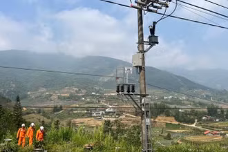 Điện lực Lào Cai đã hoàn thành 30/81 dự án đầu tư, cải tạo, nâng cấp lưới điện.