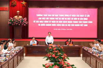 Quang cảnh hội nghị sáng 10/7.