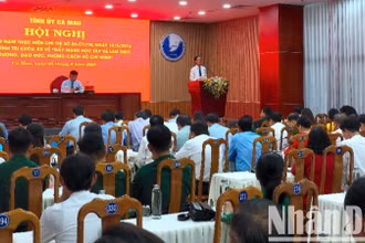 Tỉnh ủy Cà Mau hội nghị tổng kết 10 năm thực hiện Chỉ thị của Bộ Chính trị về đẩy mạnh học tập và làm theo gương Bác. 