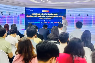 Chương trình đã nhận được sự tham dự của các chuyên gia trong lĩnh vực tài chính, công nghệ blockchain, cùng đại diện nhiều doanh nghiệp và tổ chức, với gần 100 đại biểu tham dự trực tiếp. (Ảnh: HNV)