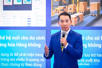 Tiến sĩ Yap Kwong Weng, Giám đốc điều hành (CEO) Việt Nam SuperPort TM. 