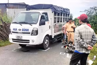 Hiện trường vụ tai nạn giao thông khiến nữ sinh tử vong. 