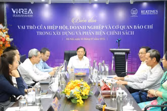 Diễn đàn thu hút các chuyên gia, các nhà khoa học, nhà quản lý và báo chí tham dự. 