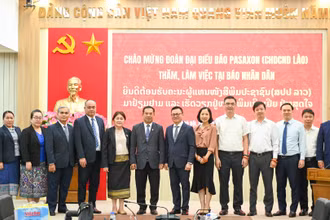 Các đại biểu tại buổi làm việc.
