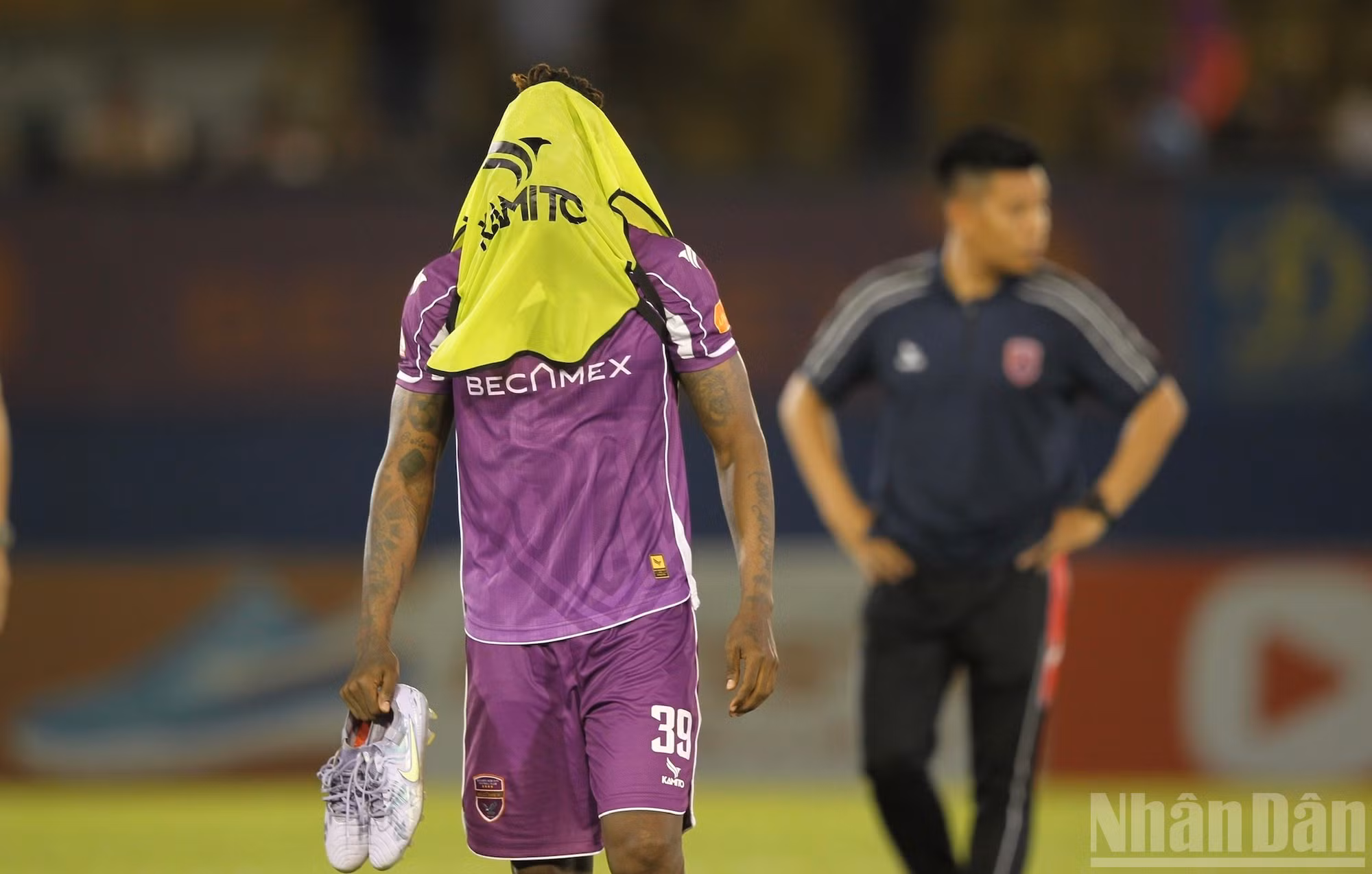Becamex Thành phố Hồ Chí Minh chính thức bị loại khỏi V-League. (Ảnh: Võ Dũng)