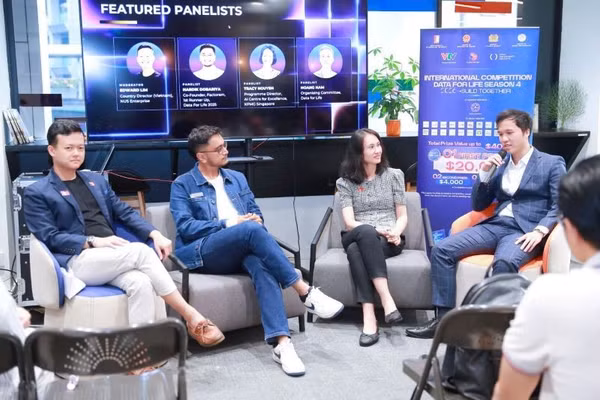 Phiên tọa đàm chuyên sâu "Kick-off Data for Life 2026" thu hút các nhà khoa học, nhà đầu tư, chuyên gia tham dự. (Ảnh: C06)